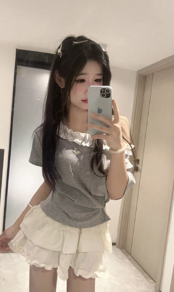 小悸   年龄18岁    罩杯C     身高170    体重94 海珠店